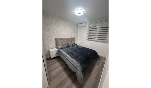 Wiederverkauf - Wohnung - Torrevieja - Estacion De Autobuses