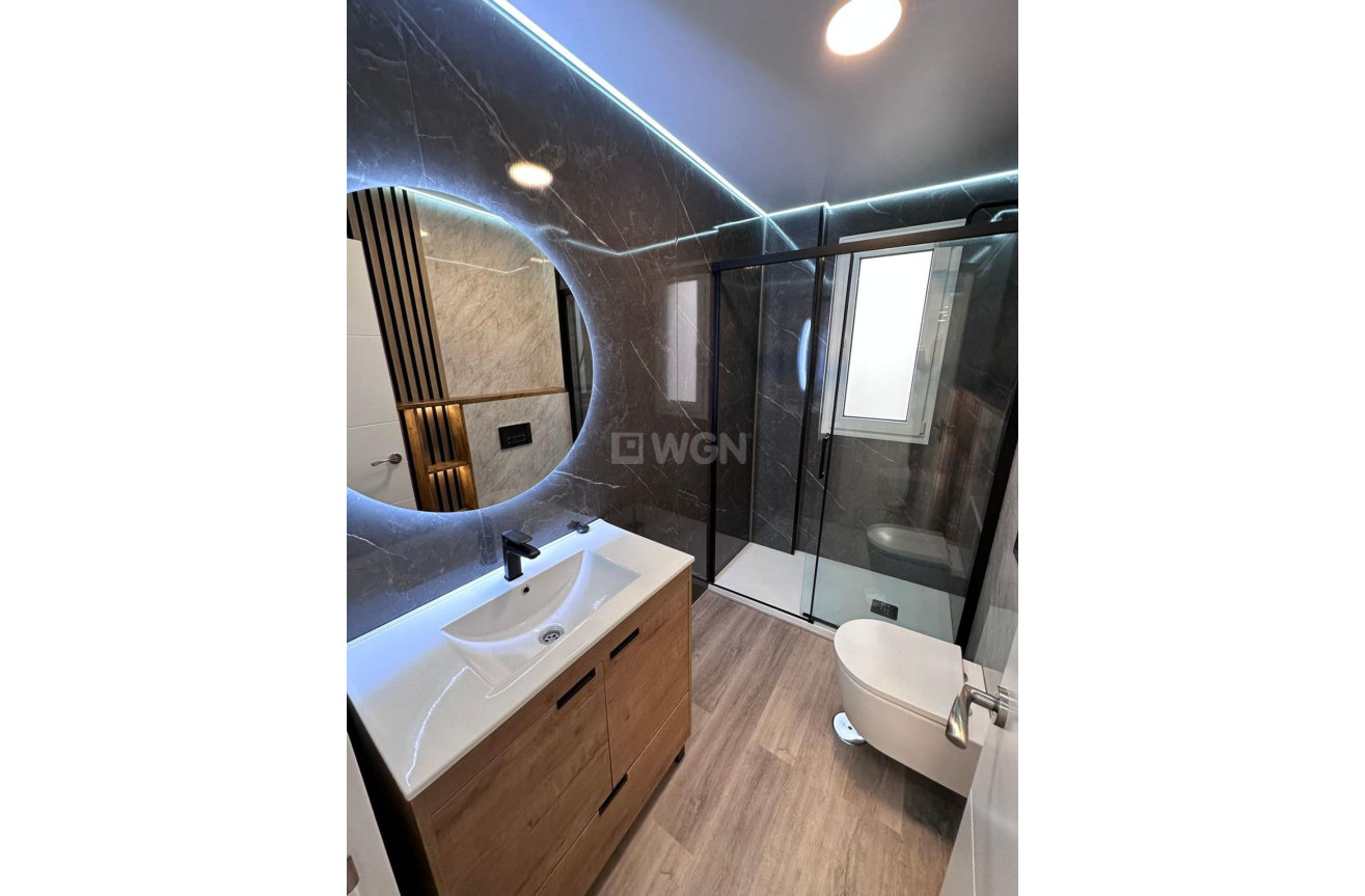 Wiederverkauf - Wohnung - Torrevieja - Estacion De Autobuses