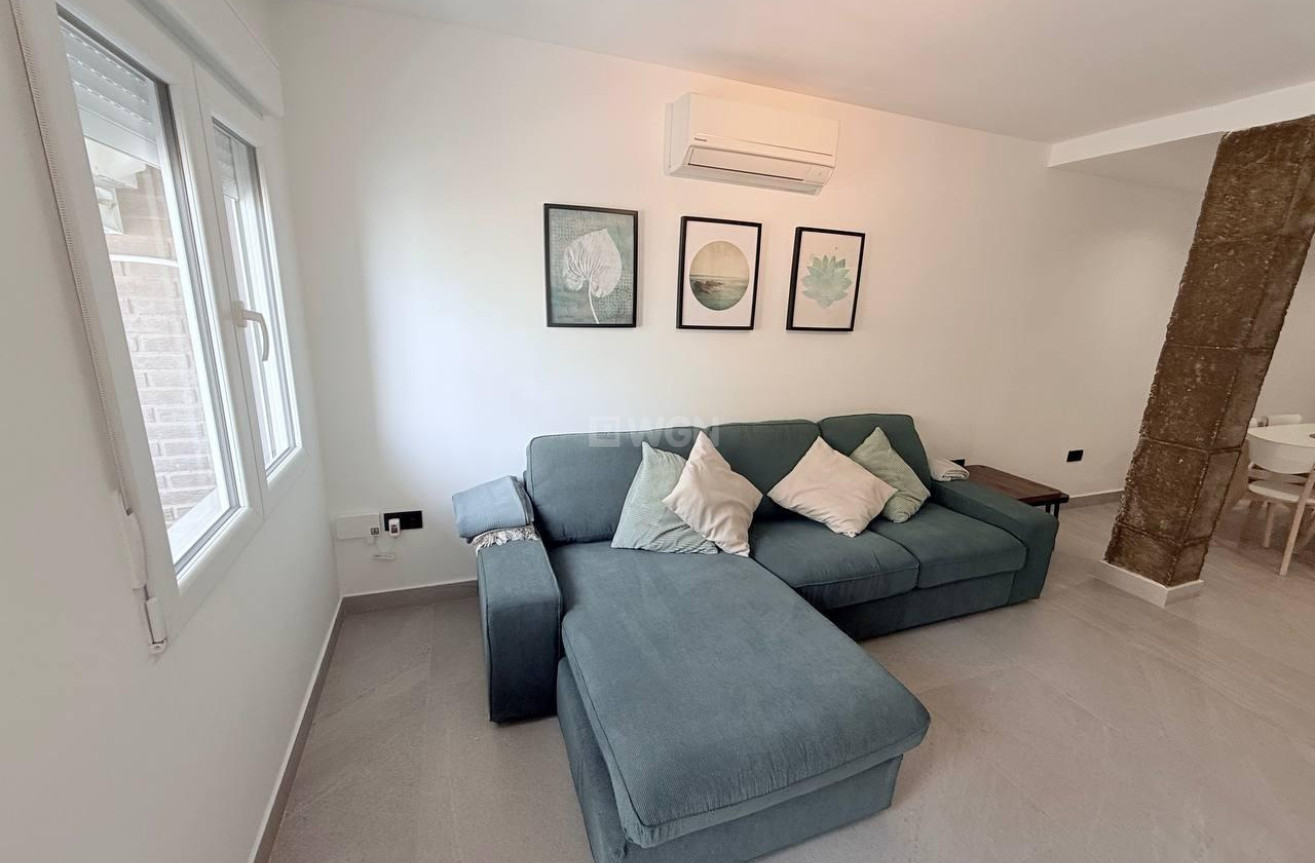 Reventa - Apartamento / piso - Torrevieja - La Mata