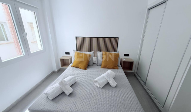 Reventa - Apartamento / piso - Torrevieja - La Mata