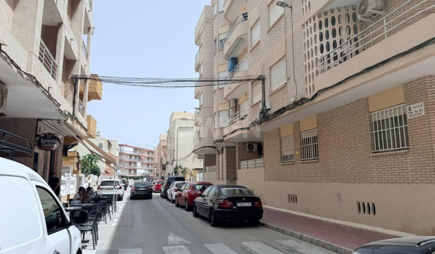 Reventa - Apartamento / piso - Torrevieja - La Mata