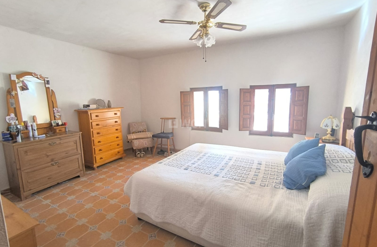 Odsprzedaż - Villa - Chinorlet - Inland