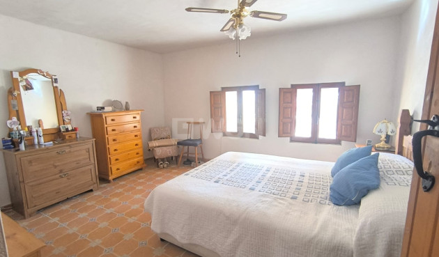 Odsprzedaż - Villa - Chinorlet - Inland