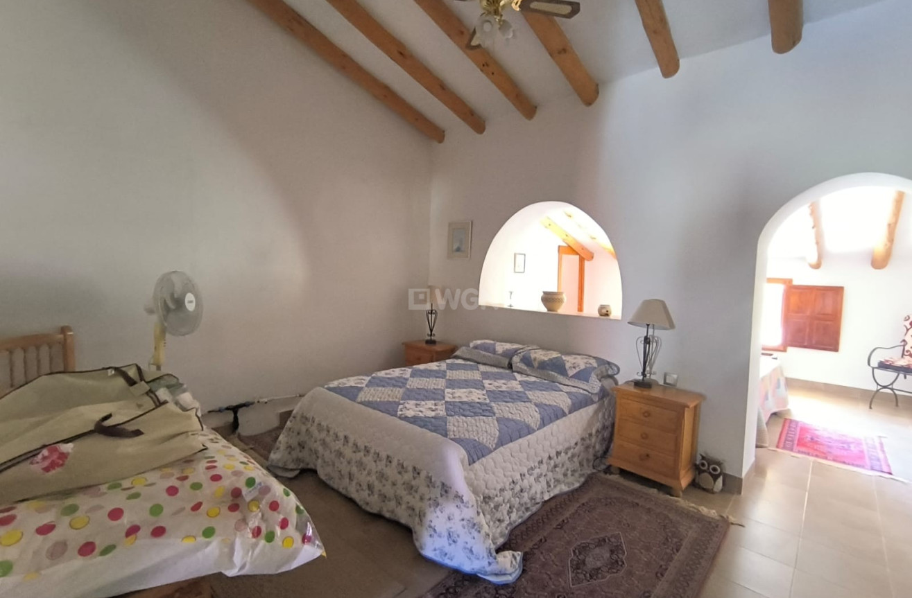 Odsprzedaż - Villa - Chinorlet - Inland