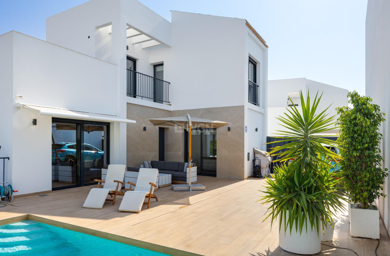 Odsprzedaż - Villa - Ciudad Quesada - Costa Blanca Sur