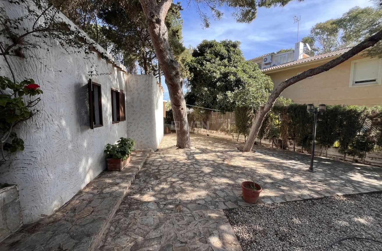 Odsprzedaż - Villa - Cabo Roig - Costa Blanca