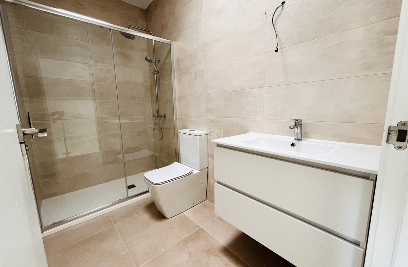 Odsprzedaż - Kamienica - Pilar de la Horadada - Costa Blanca