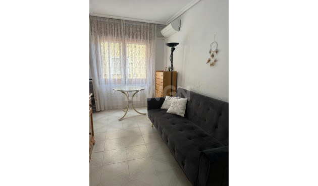 Reventa - Apartamento / piso - Torrevieja - Playa De Los Naufragos