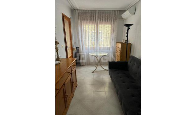 Reventa - Apartamento / piso - Torrevieja - Playa De Los Naufragos