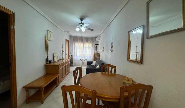Reventa - Apartamento / piso - Torrevieja - Playa De Los Naufragos
