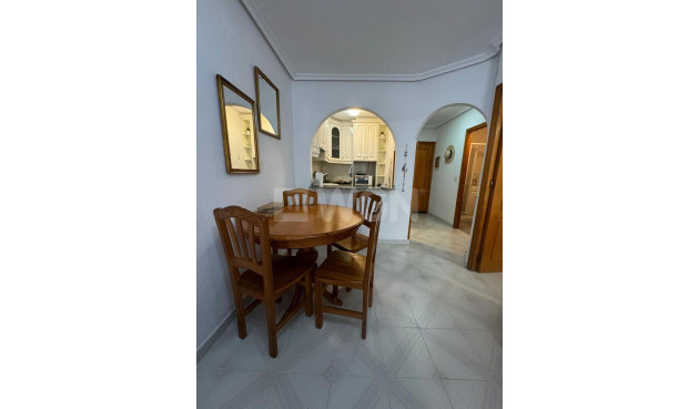 Reventa - Apartamento / piso - Torrevieja - Playa De Los Naufragos