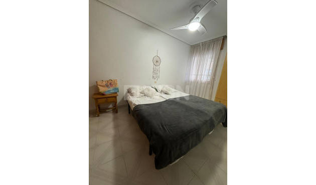 Reventa - Apartamento / piso - Torrevieja - Playa De Los Naufragos
