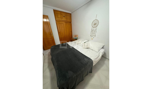 Reventa - Apartamento / piso - Torrevieja - Playa De Los Naufragos