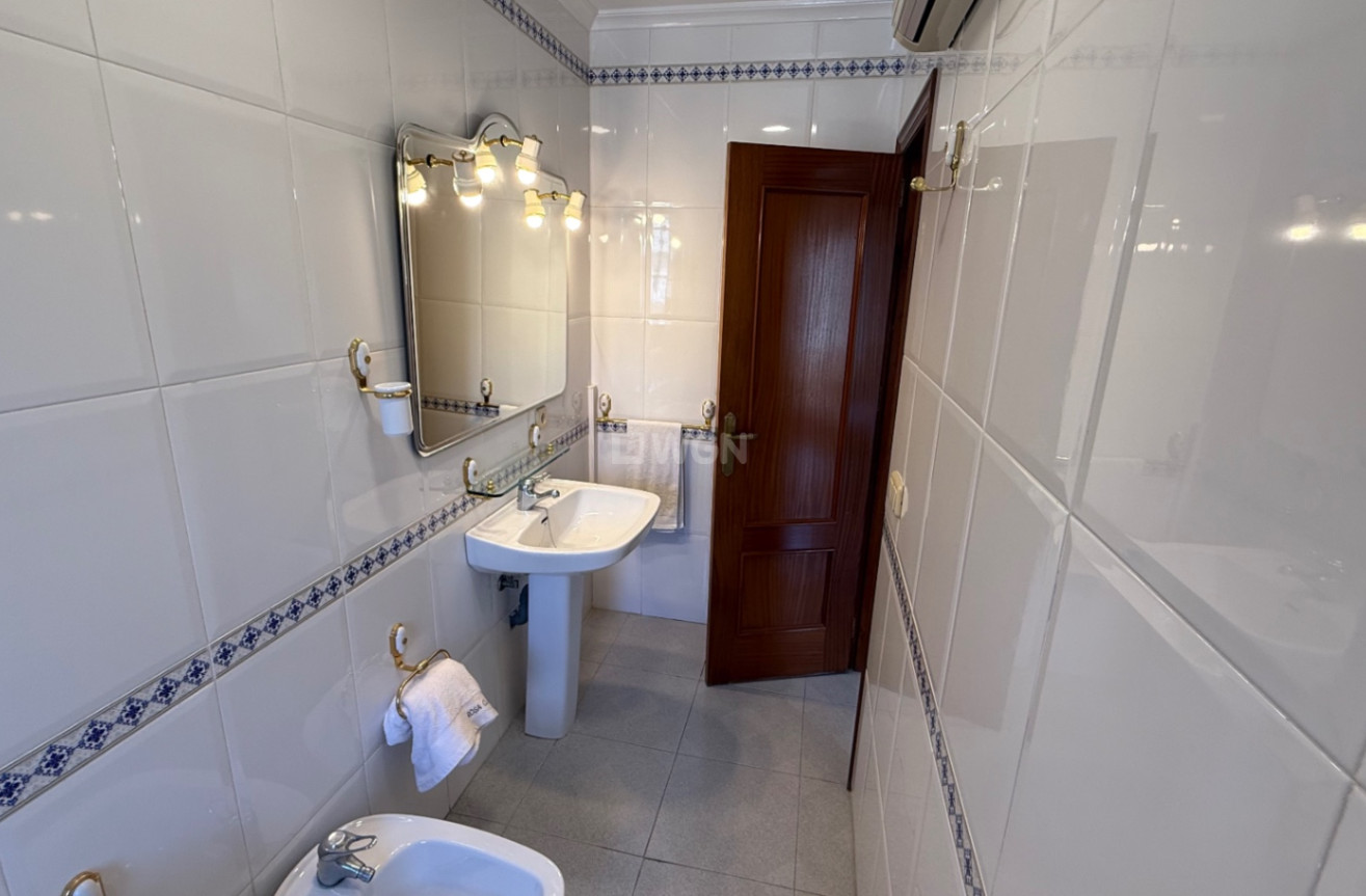 Reventa - Villa - Orihuela - Inland