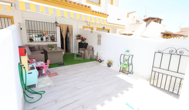 Odsprzedaż - Kamienica - Torre de la Horadada - Costa Blanca