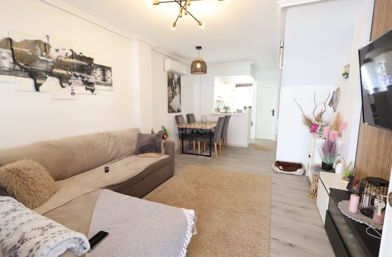 Odsprzedaż - Kamienica - Torre de la Horadada - Costa Blanca