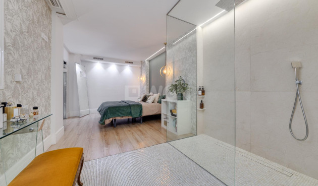 Resale - Apartment / flat - Torrevieja - Playa del Cura