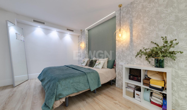 Resale - Apartment / flat - Torrevieja - Playa del Cura