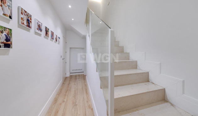 Resale - Apartment / flat - Torrevieja - Playa del Cura