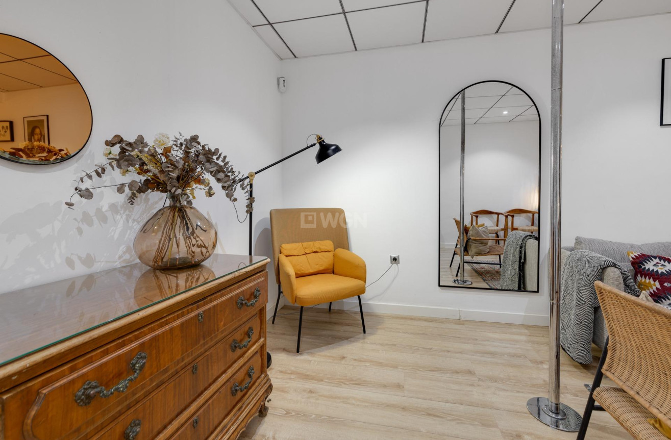 Resale - Apartment / flat - Torrevieja - Playa del Cura