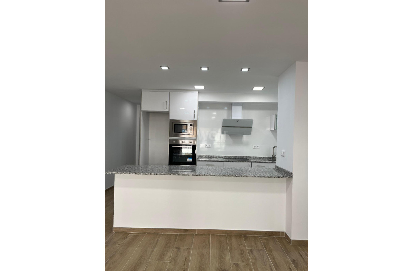 Reventa - Apartamento / piso - Torrevieja - La Mata