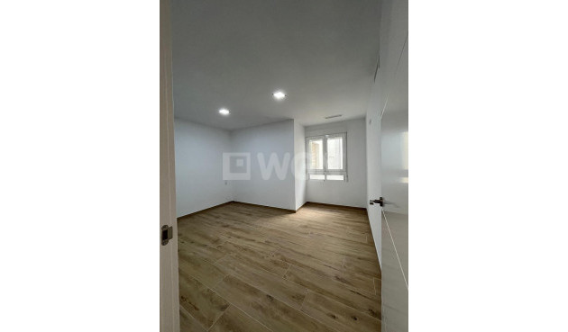 Reventa - Apartamento / piso - Torrevieja - La Mata