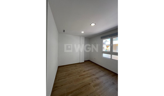 Reventa - Apartamento / piso - Torrevieja - La Mata