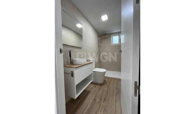 Reventa - Apartamento / piso - Torrevieja - La Mata