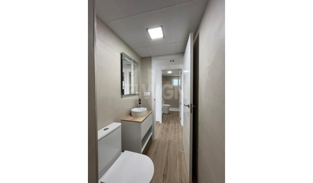 Reventa - Apartamento / piso - Torrevieja - La Mata