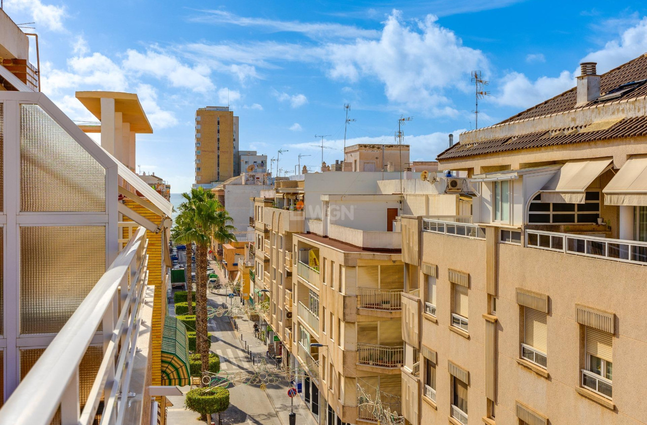 Odsprzedaż - Daszek - Torrevieja - Paseo Maritimo