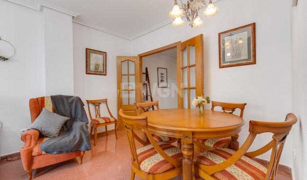 Odsprzedaż - Daszek - Torrevieja - Paseo Maritimo