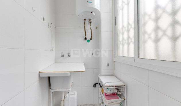 Odsprzedaż - Daszek - Torrevieja - Paseo Maritimo