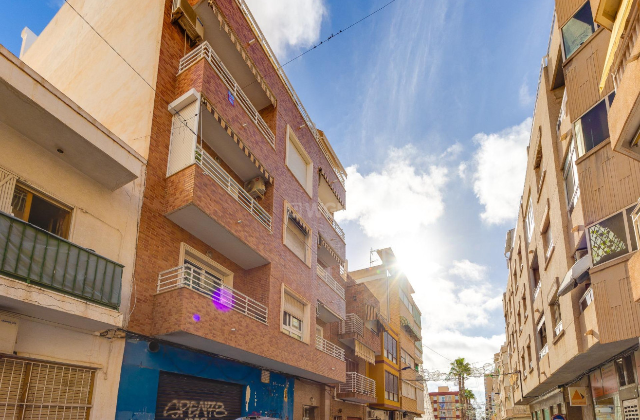 Odsprzedaż - Daszek - Torrevieja - Paseo Maritimo