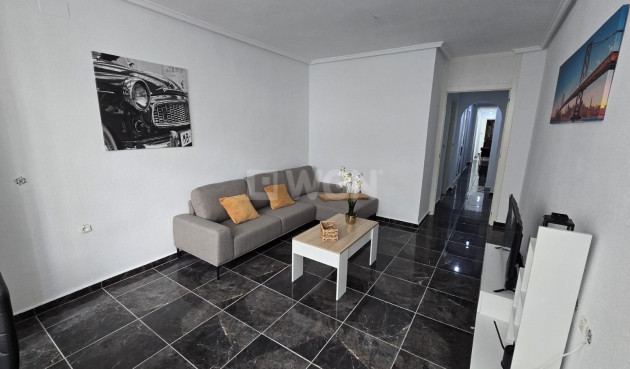 Odsprzedaż - Mieszkanie w bloku - Torrevieja - Centro - Muelle Pesquero