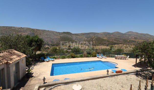 Resale - Villa - Benissa - Costa Blanca