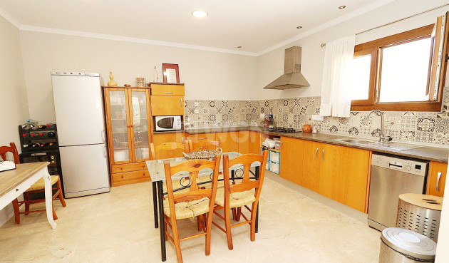 Resale - Villa - Benissa - Costa Blanca