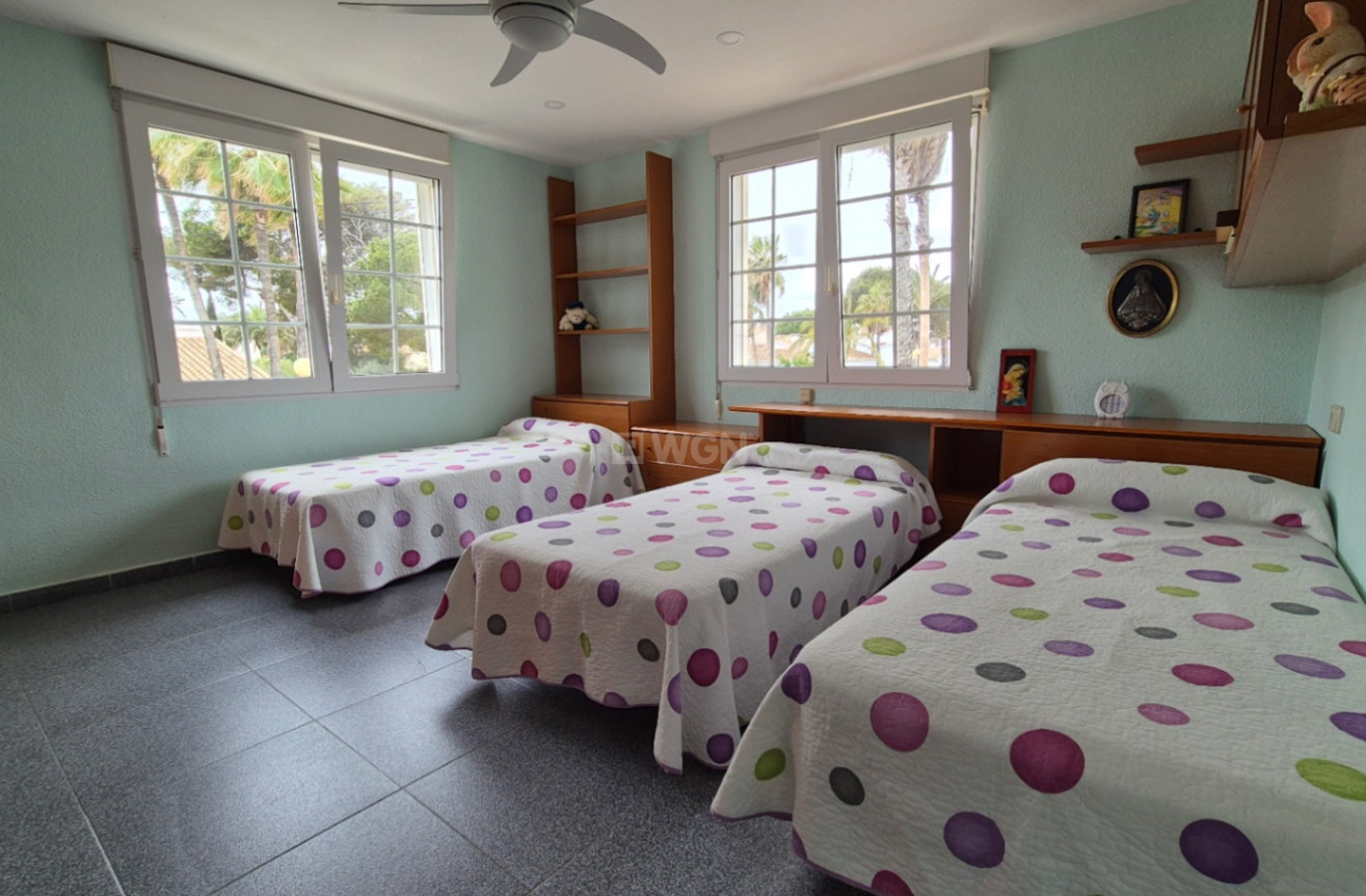 Resale - Villa - Orihuela - Inland