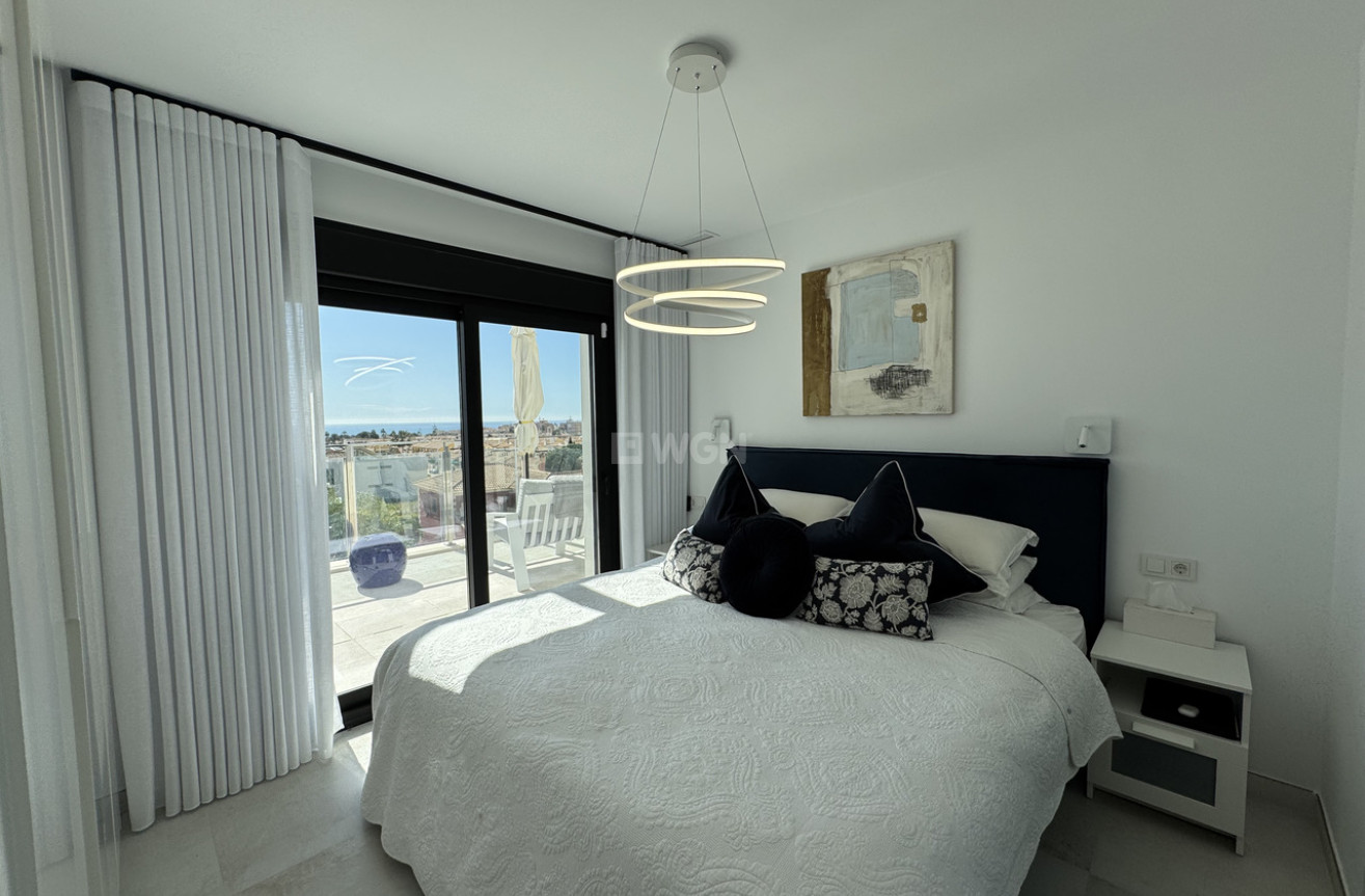 Resale - Penthouse - La Zenia - Costa Blanca