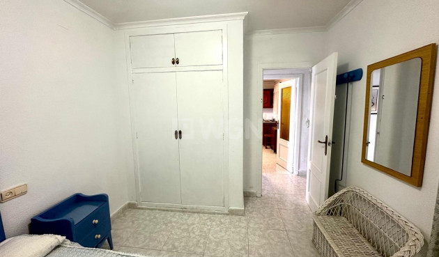 Odsprzedaż - Mieszkanie w bloku - Torrevieja - Centro