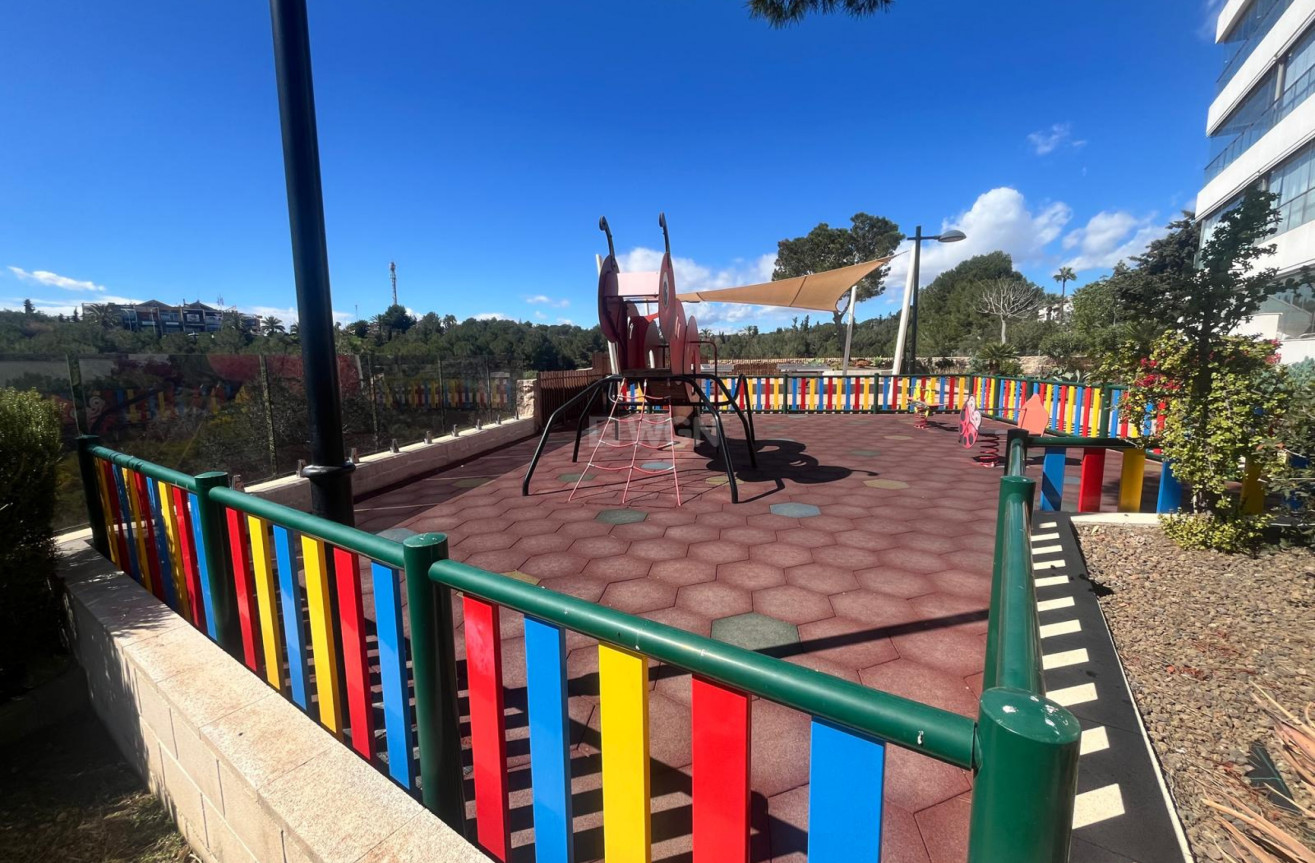 Odsprzedaż - Mieszkanie w bloku - Los Dolses - Inland