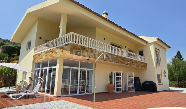 Odsprzedaż - Villa - Alcaucín - Inland