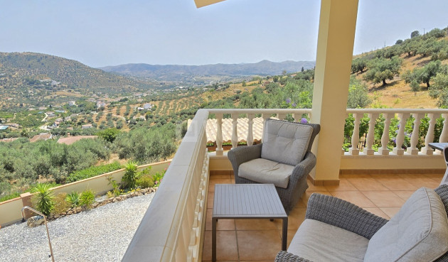 Odsprzedaż - Villa - Alcaucín - Inland