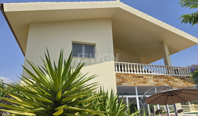 Odsprzedaż - Villa - Alcaucín - Inland