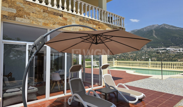 Odsprzedaż - Villa - Alcaucín - Inland