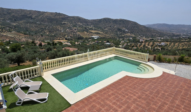 Odsprzedaż - Villa - Alcaucín - Inland