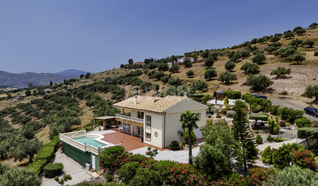 Odsprzedaż - Villa - Alcaucín - Inland