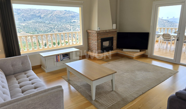 Odsprzedaż - Villa - Alcaucín - Inland