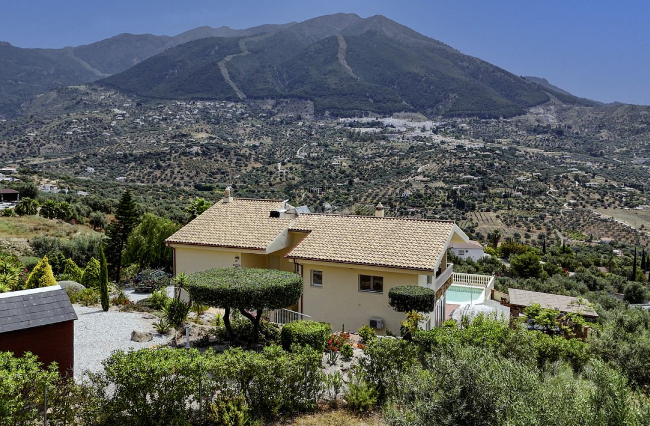 Odsprzedaż - Villa - Alcaucín - Inland