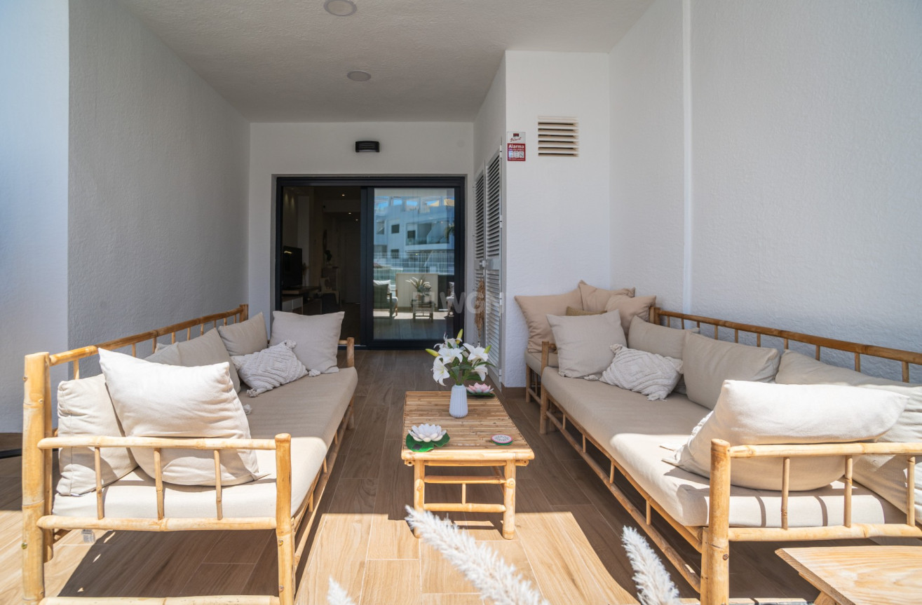 Odsprzedaż - Mieszkanie w bloku - Torrevieja - Costa Blanca