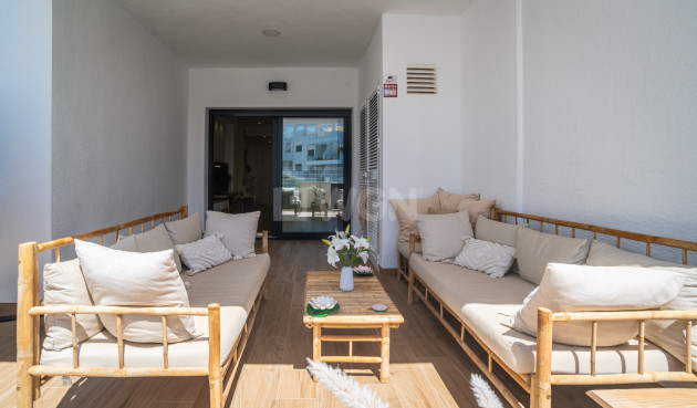 Odsprzedaż - Mieszkanie w bloku - Torrevieja - Costa Blanca